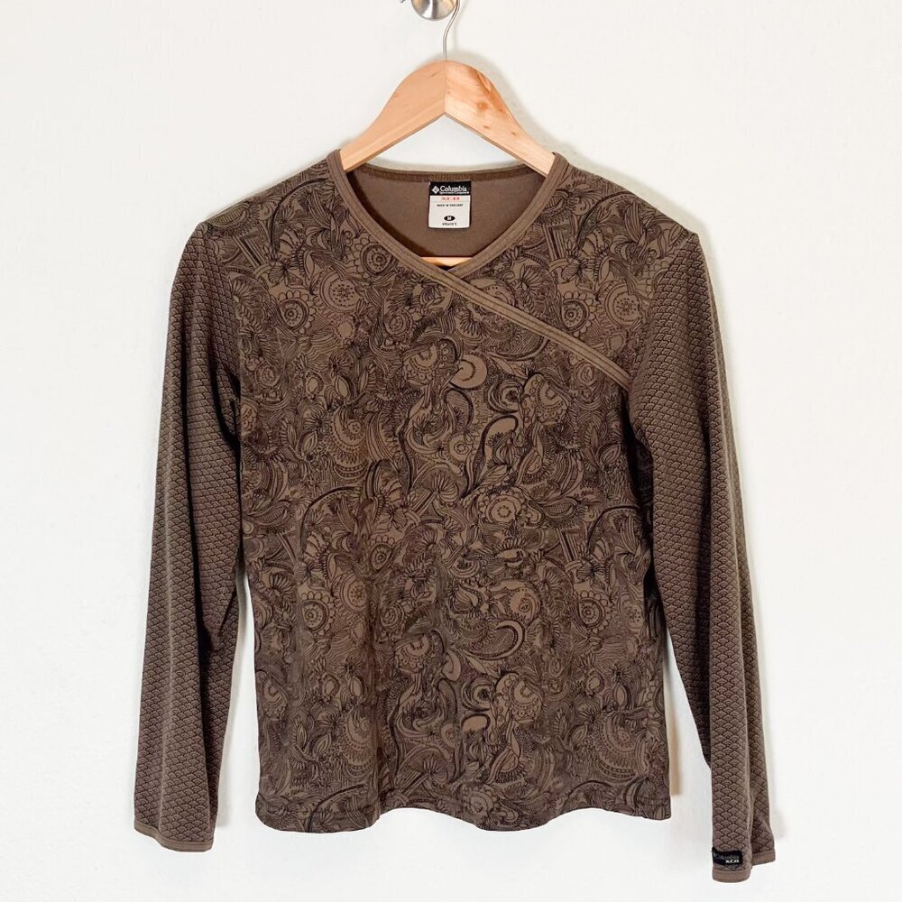 Vintage Columbia Mixed Pattern V-Neck Thumb Holes Long Sleeve To Size M